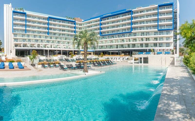 Hotel L'Azure Lloret de Mar swimming pool